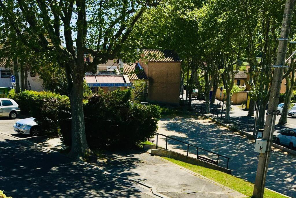 Bleu Lavande - Coquet Appartement Ambiance Village Istres Eksteriør bilde